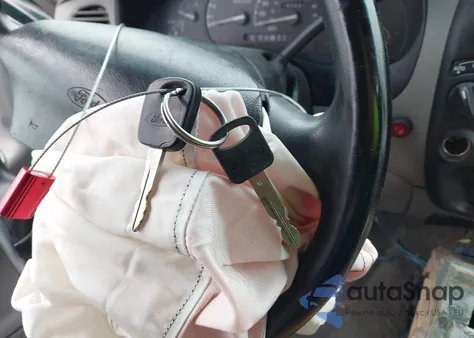 1999 Ford Explorer Xl/Xlt from USA, damaged, VIN 1FMZU34X1XZA73142